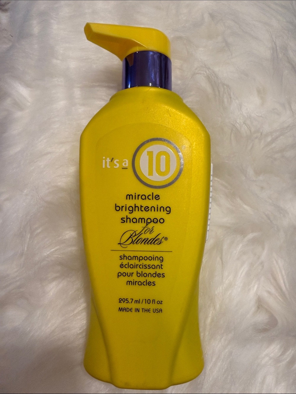 It's a 10 Miracle Brightening Shampoo for Blondes - Yellow